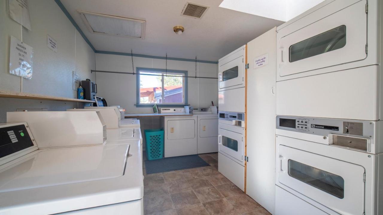 Funstays Glamping Setup Tent In Rv Park #1 Ok-T1 Moab Exterior photo
